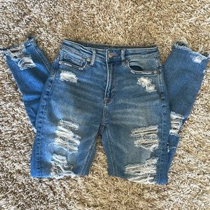 American eagle super distressed high waisted stretch skinny jeans.